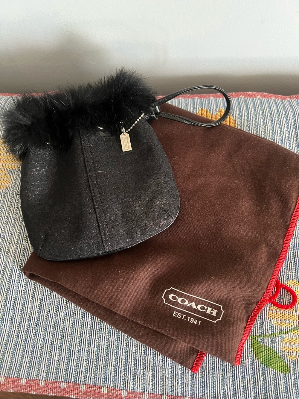Coach Rare Y2K Black Signature Drawstring Pouch with Fur Trim 2003 - Picture 10 of 10